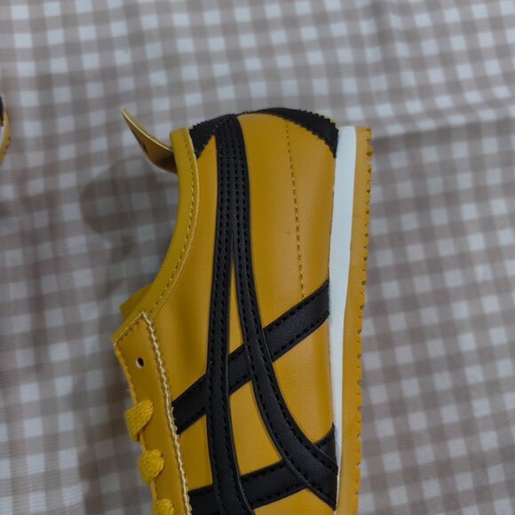 Onitsuka Tiger Yellow Low-Top Sneakers - Picture 5 of 8